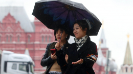 Захарова: на фоне отмены виз поток туристов из Китая увеличится