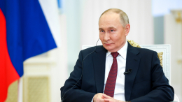 Путин заявил, что Запад использует медиа для создания мифа об угрозе России