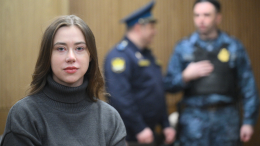 Блогеру Митрошиной продлили домашний арест на полгода по делу о неуплате налогов