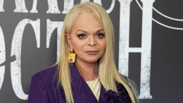 Не согласна: Лариса Долина предложила Лурье сделку