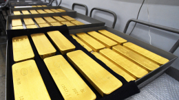 Золотые резервы России превысили 300 миллиардов долларов