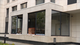 Суд затягивается: в Москве продолжается спор о сносе пристройки в элитном ЖК