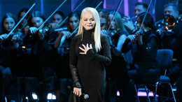 «Дотянули аж до 5 декабря»: кто виноват в хейте вокруг Долиной