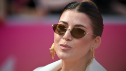 «Это не Dolce Vita»: Жасмин о нападках хейтеров на ее 13-летнюю дочь