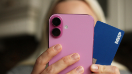 Экономист назвал способ переводить деньги на карту без блокировки