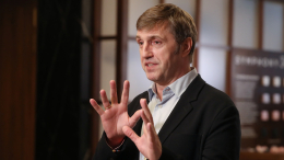 «Манит море»: Вдовиченков рассказал о своей страсти и страхах