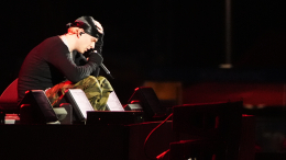 Упал, очнулся — гипс: Егор Крид получил травму перед вылетом в Москву