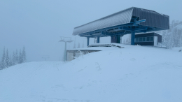 Снежный шторм парализовал работу курорта Шерегеш