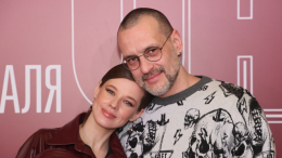 Магазины для взрослых и пикантная фотосессия: Шпица с мужем выдали свои интимные секреты