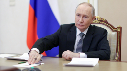 Путин предложил продумать меры по трудоустройству инвалидов в России