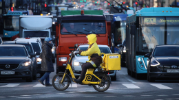 Путин поручил представить предложения по урегулированию движения курьеров