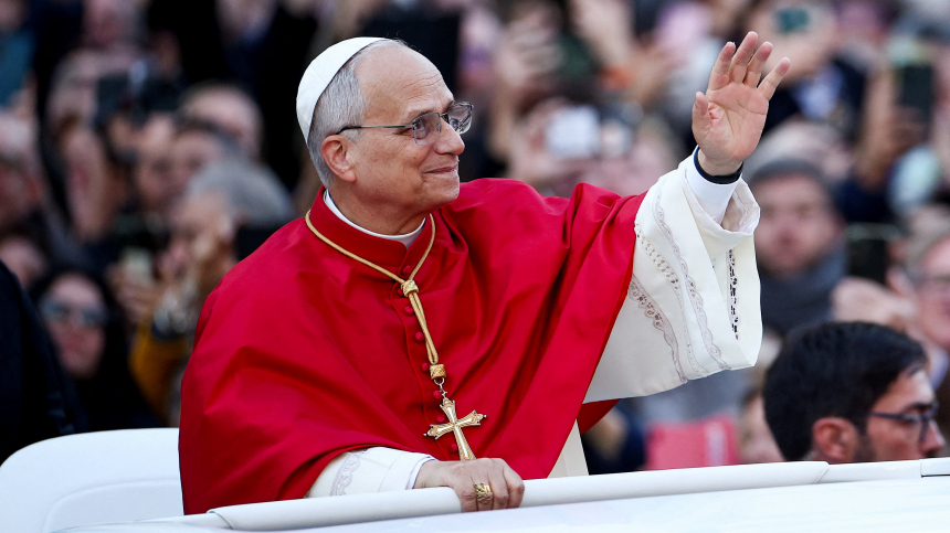 Как Папа Римский относится к Дональду Трампу