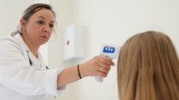 Заболеваемость гриппом в России выросла в два раза