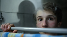 Пытки вместо «перепрошивки»: как издеваются над подростками в рехабах