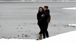 Люди заняли седьмое место в рейтинге самых моногамных млекопитающих