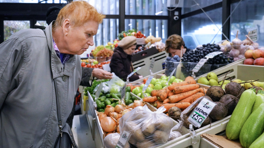В ноябре цены на социально значимые продукты в России снизились на 7%