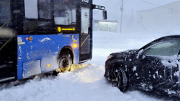 Третьи сутки снегопада: на Камчатке продолжает бушевать циклон