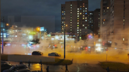 В Петербурге из-за прорыва трубы улицы залило кипятком