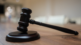 Отдала за пару обуви: в Подмосковье разоблачили сделку по продаже новорожденного