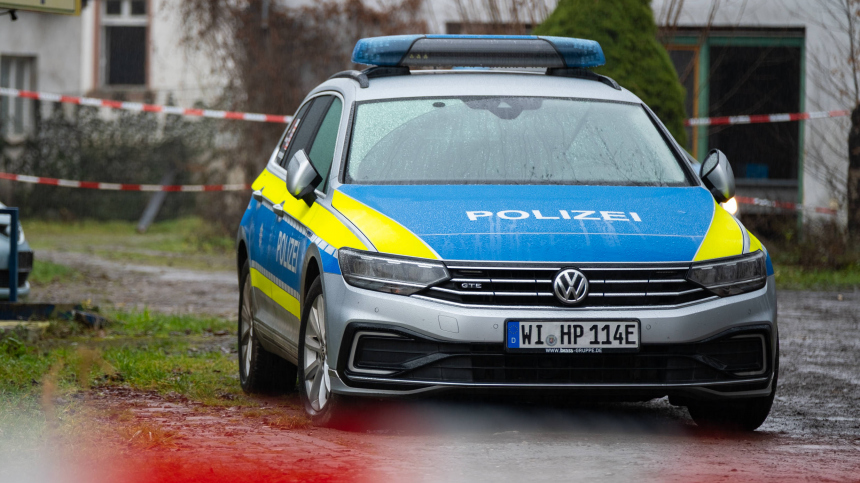 В Германии подросток изнасиловал 7-летнюю девочку в лесу