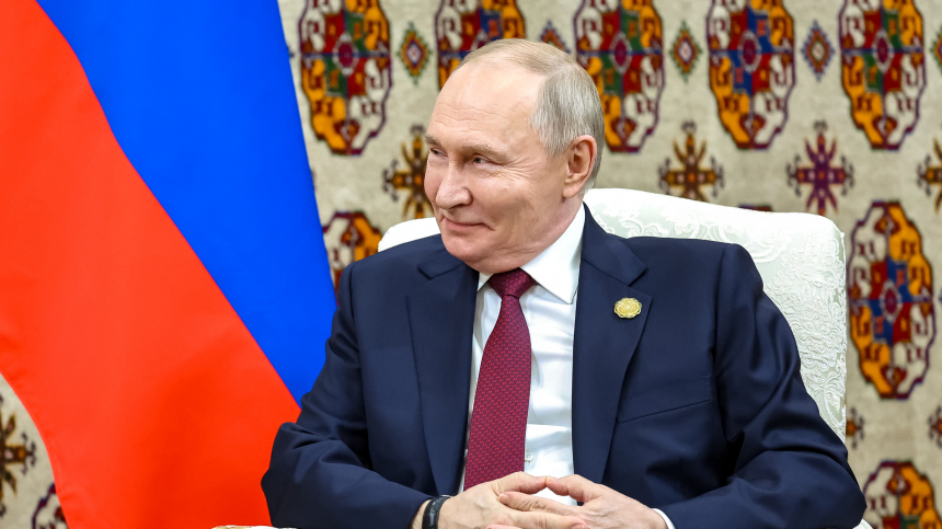 Путин встретился с президентом Ирака в Ашхабаде