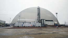 Гросси заявил о приостановке некоторых работ на ЧАЭС после повреждения саркофага