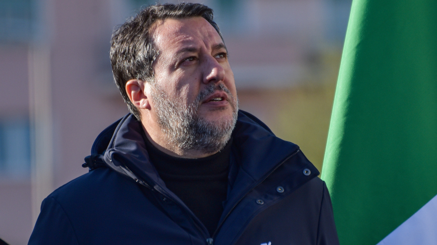 «Играет с огнем»: вице-премьер Италии — о бессрочной блокировке активов РФ