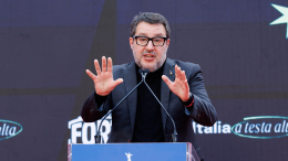 Вице-премьер Италии выступил против военного конфликта с Россией