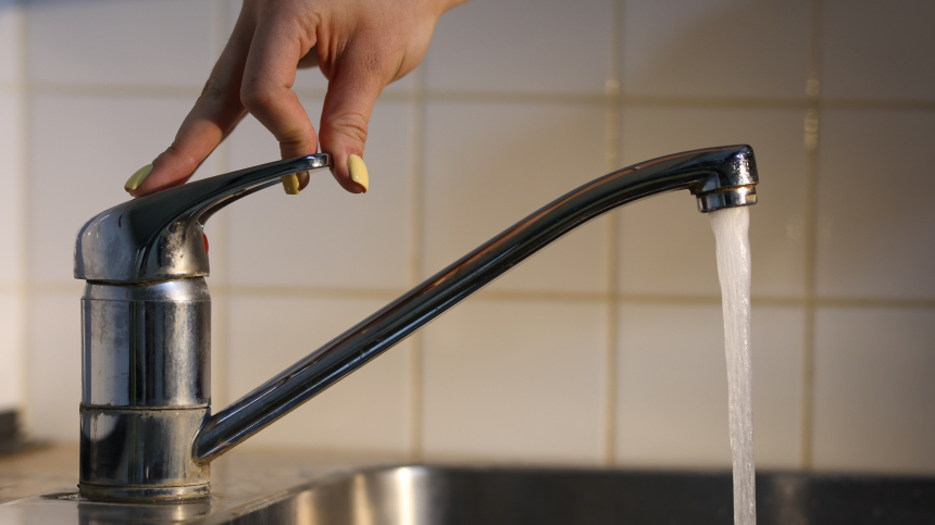 Как работает мошенническая схема по проверке качества воды