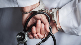 Визит в санаторий: медсестра заразила более 70 пациентов гепатитом С и ВИЧ