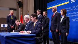 Вояж абсурда: переводчики несколько раз перепутали Россию и Украину