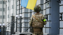 Залужный: население Украины воспринимает своих военных как врагов