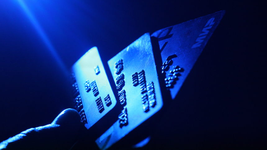 Через дропперов в России ежемесячно прокручивают сотни миллиардов рублей