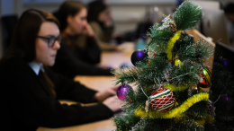 Россиянам рассказали, сколько продлится последний рабочий день 2025 года