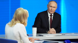 «Говорят про деньги, кладите трубку»: Путин дал совет в борьбе с мошенниками