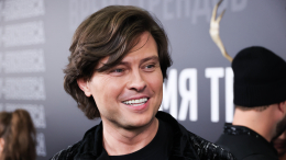 «Пока морщинка всего одна»: Шаляпин о том, почему не отказывает фанатам в селфи