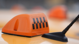 В ГД предложили ввести зимний сертификат на такси для семей с детьми