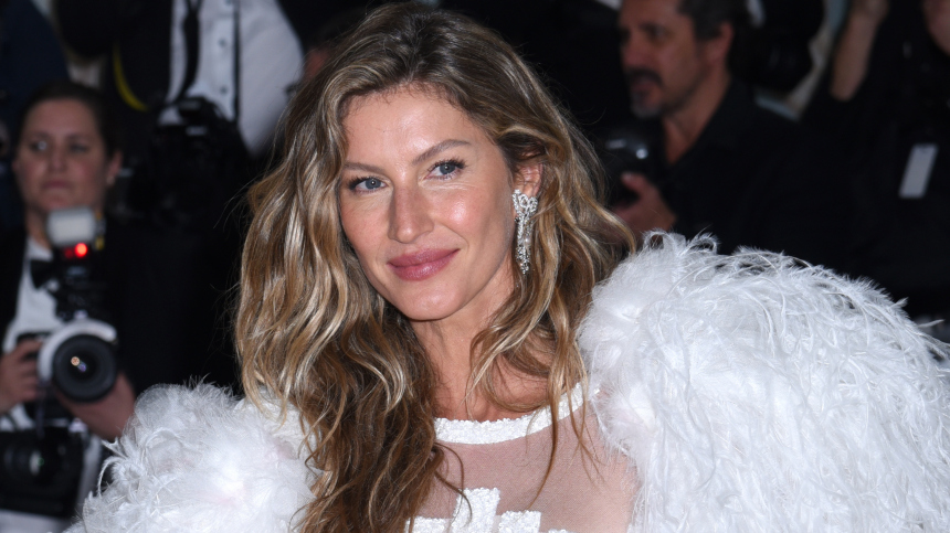 Супермодель Жизель Бюндхен тайно вышла замуж за тренера по джиу-джитсу