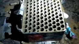 Громкие хлопки и запах гари: житель Удмуртии устроил салют в квартире и сбежал