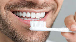 Может стоить улыбки: как правильно отбеливать зубы