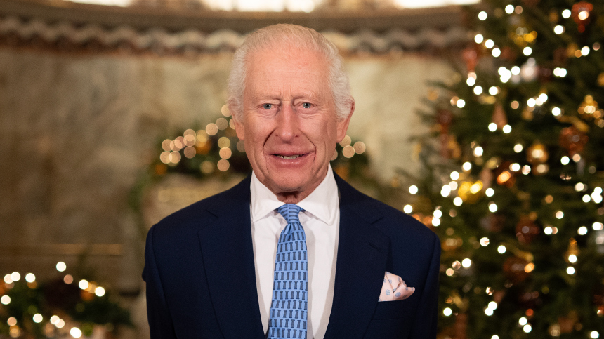 Всем найдется место за столом? Список рождественских гостей короля Чарльза