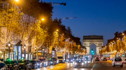 «Дыра» в 130 миллиардов евро: как Франция оказалась на грани шатдауна