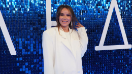 «Если не получится, то полетим»: у Айзы-Лилуны Ай проблемы с подготовкой к свадьбе