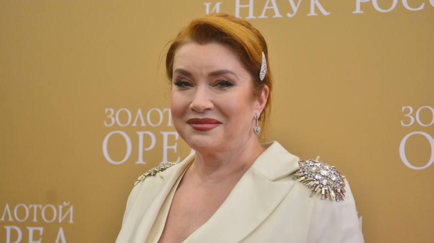 «Выпила тогда немного»: Вера Сотникова рассказала, как увидела летающую тарелку