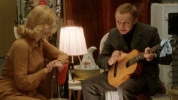 От «Иронии судьбы» к «Гремлинам»: что смотрят на зимних праздниках в разных странах