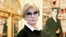 «Хорошая актриса»: Андрей Ургант поделился воспоминаниями о Вере Алентовой