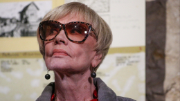 «Мне лучше прямо здесь и умереть»: как неудачная пластика сломала жизнь Алентовой