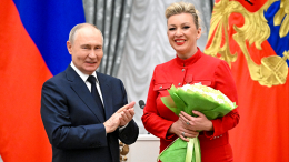 «День рождения удался»: Мария Захарова показала подарок от Путина