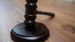 В Иркутске женщина пыталась взыскать с пасынка 500 млн рублей и получила срок