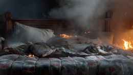 В Иркутской области двухлетний мальчик поджег матрас зажигалкой и погиб